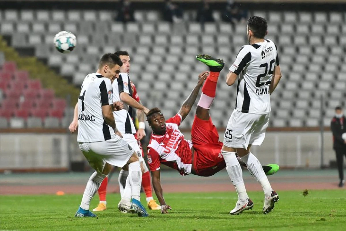 Dinamo şi Astra au remizat în restanţa din Liga 1. Joc în familie pentru UTA