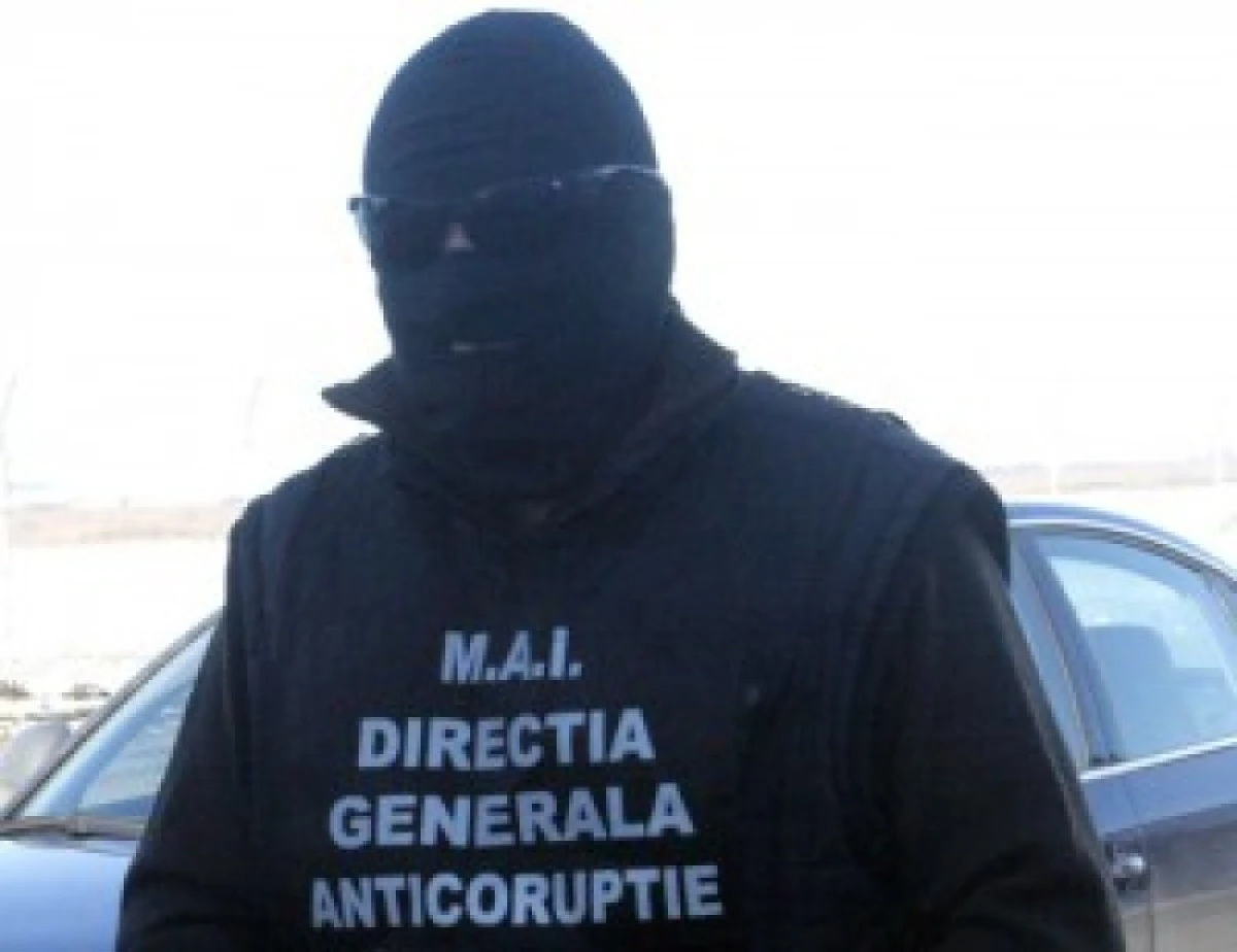 Direcţia Generală Anticorupţie, în mai multe şcoli din judeţul Arad