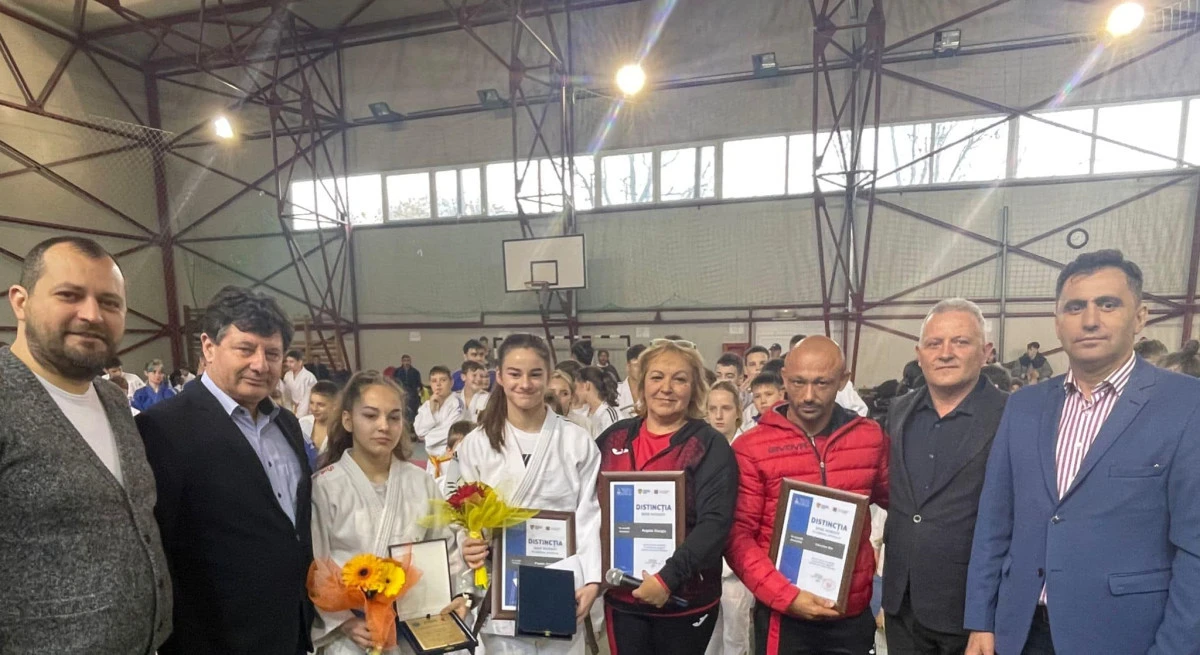 Distincția BENE MERENTI, acordată unor arădeni care au obținut rezultate remarcabile în domeniul sportului. 