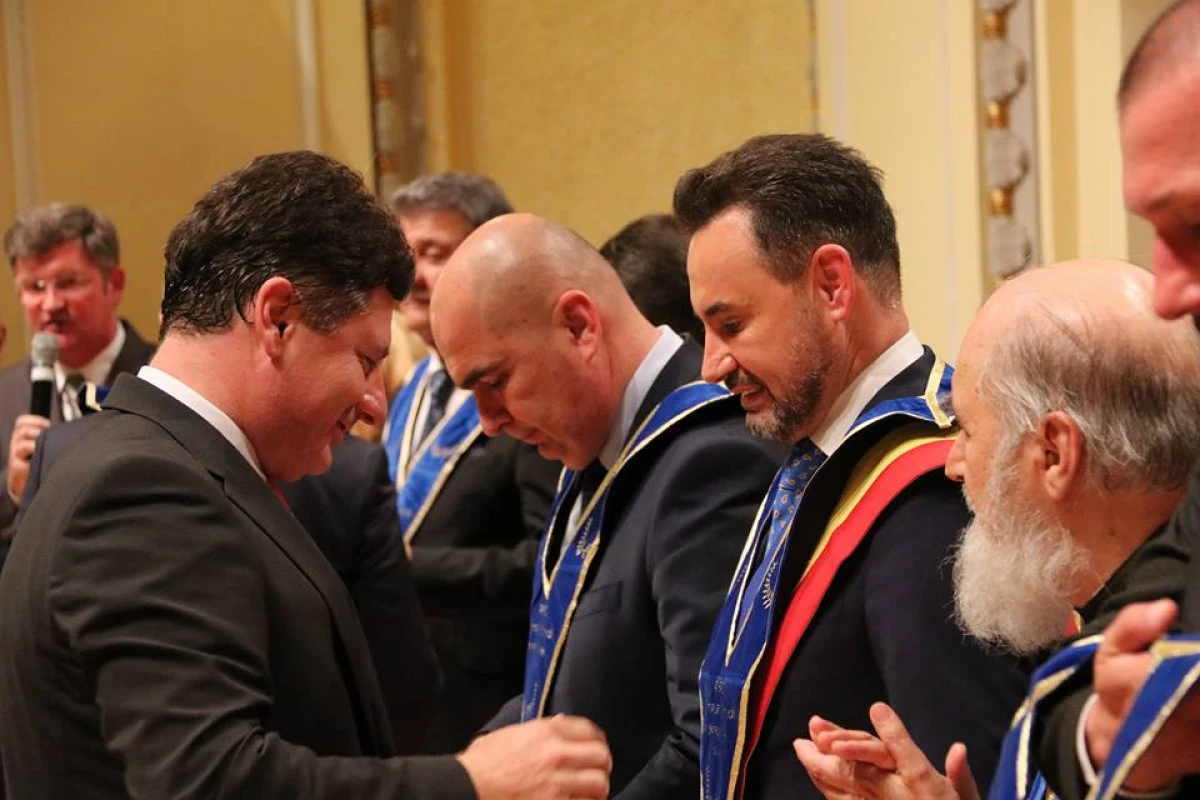 Distincțiile Marii Uniri pentru reprezentanții administrațiilor locale și naționale