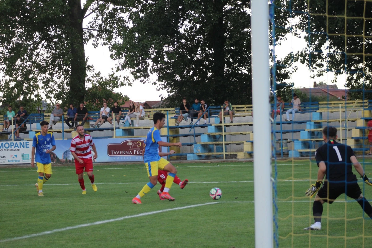 Doar o victorie pentru echipele arădene, în Liga a III-a: Lipova pierde derby-ul din Valea Domanului