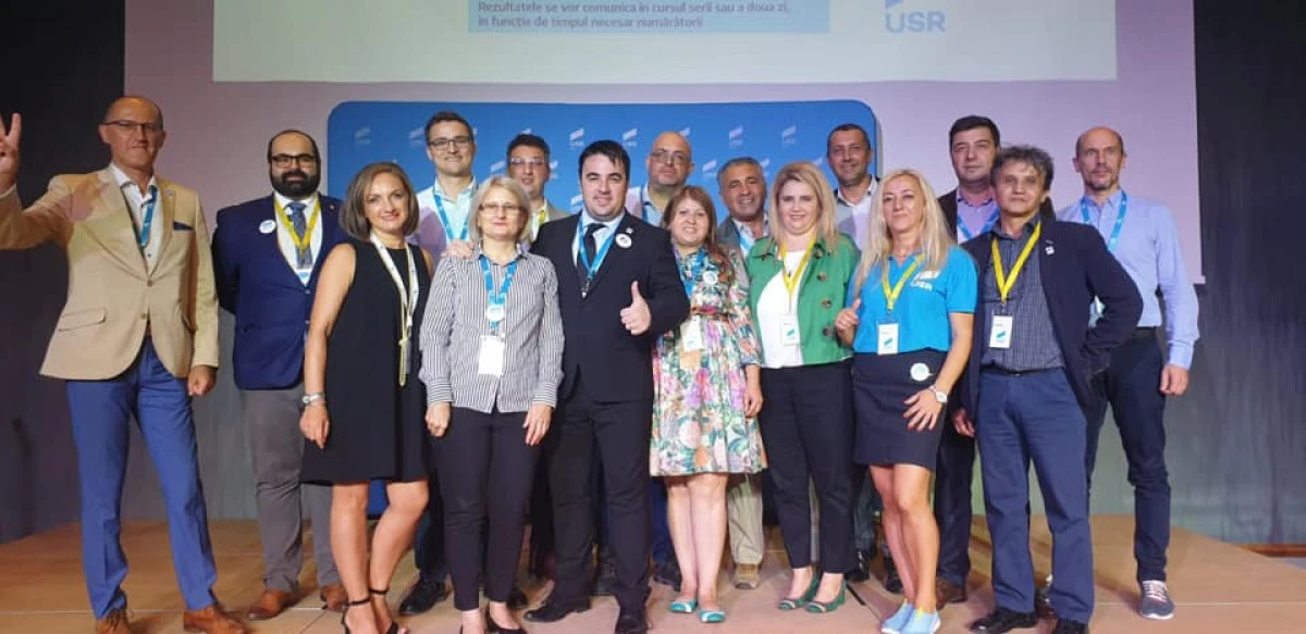Doi arădeni aleși la congresul USR