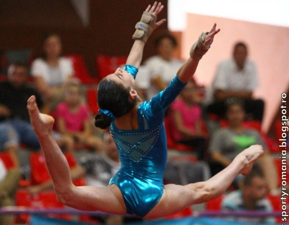 Doi gimnaşti ai CSM-ului concurează la Naţionalele seniorilor