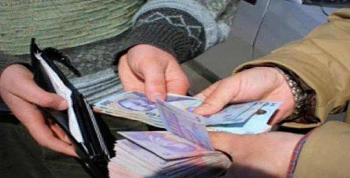 Doi tineri din Macea, cercetați pentru o înșelăciune de 10.000 de lei