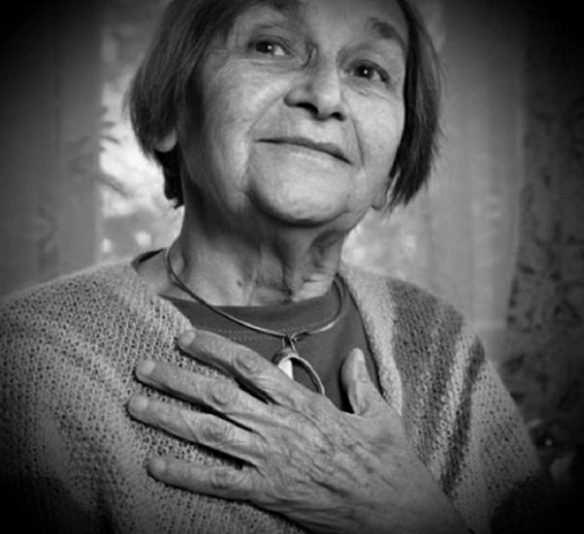 Doina Cornea, înmormântată cu onoruri militare