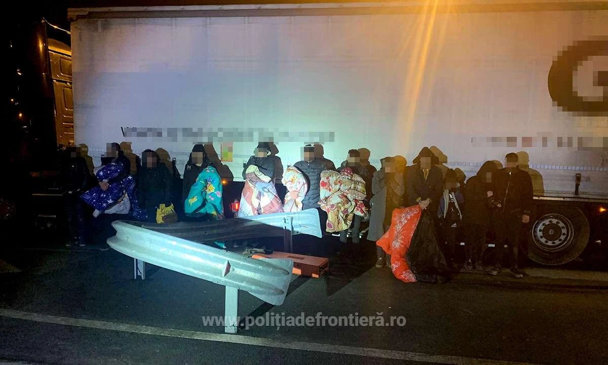 Doisprezece irakieni şi sirieni au încercat să treacă frontiera ascunși într-un automarfar