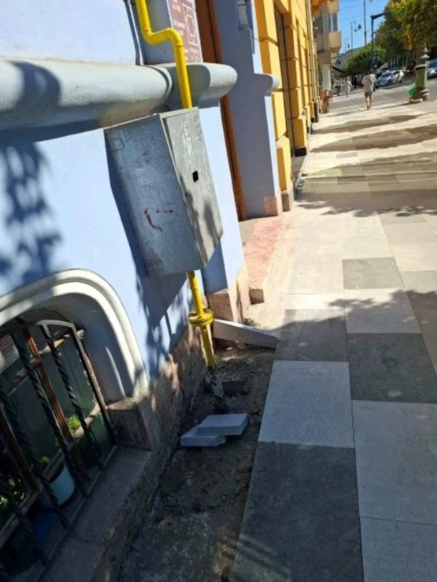 „Dorel” de Arad sau lucrarea... beton de pe Bulevardul Revoluției!