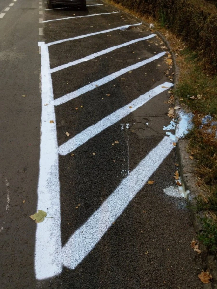 Dosar penal pentru un arădean care a distrus un dispozitiv de blocare a unui loc de parcare de pe strada Cenad