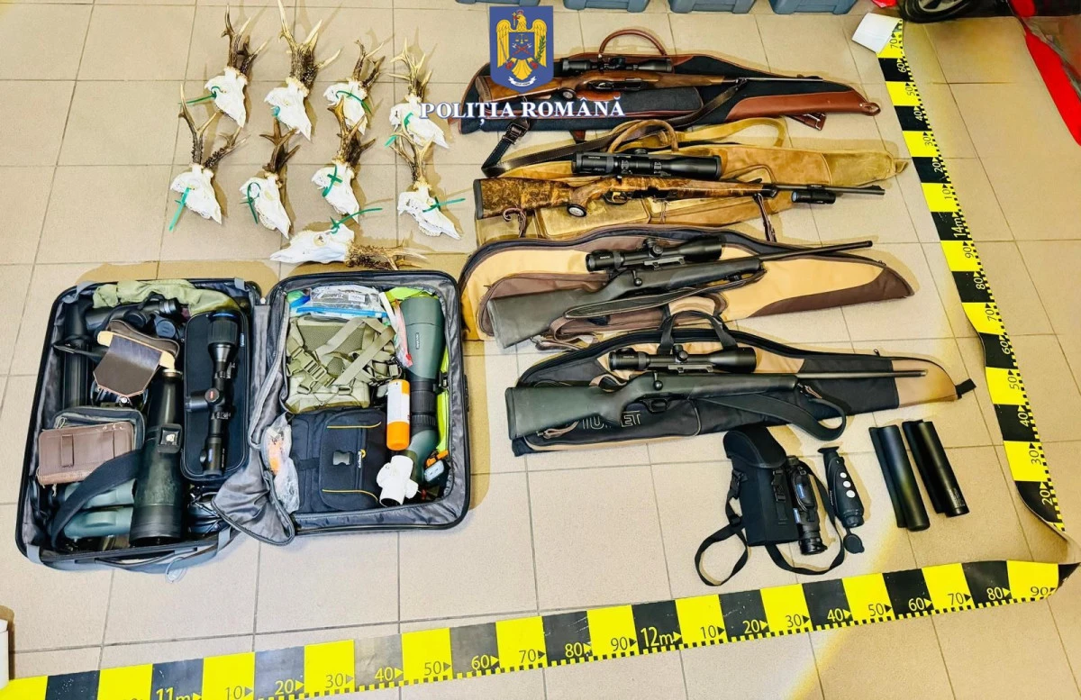 Dosare penale pentru trei cetățeni austrieci, prinși la Pilu cu arme, echipamente interzise și trofee de vânătoare