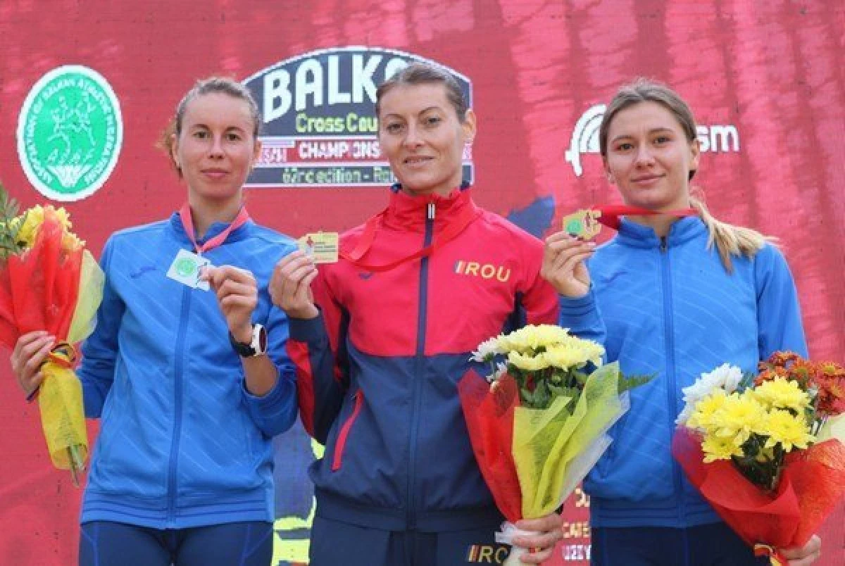 Două atlete universitare, medaliate la Balcaniada de cros