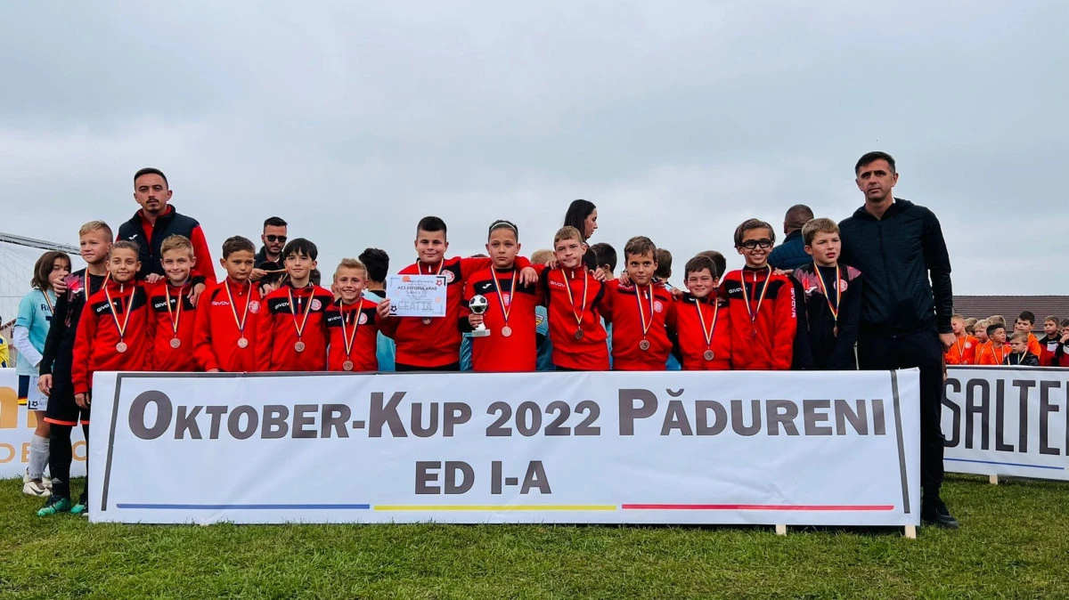 Două echipe de la Viitorul Arad au urcat pe podium la competiția juvenilă de la Pădureni