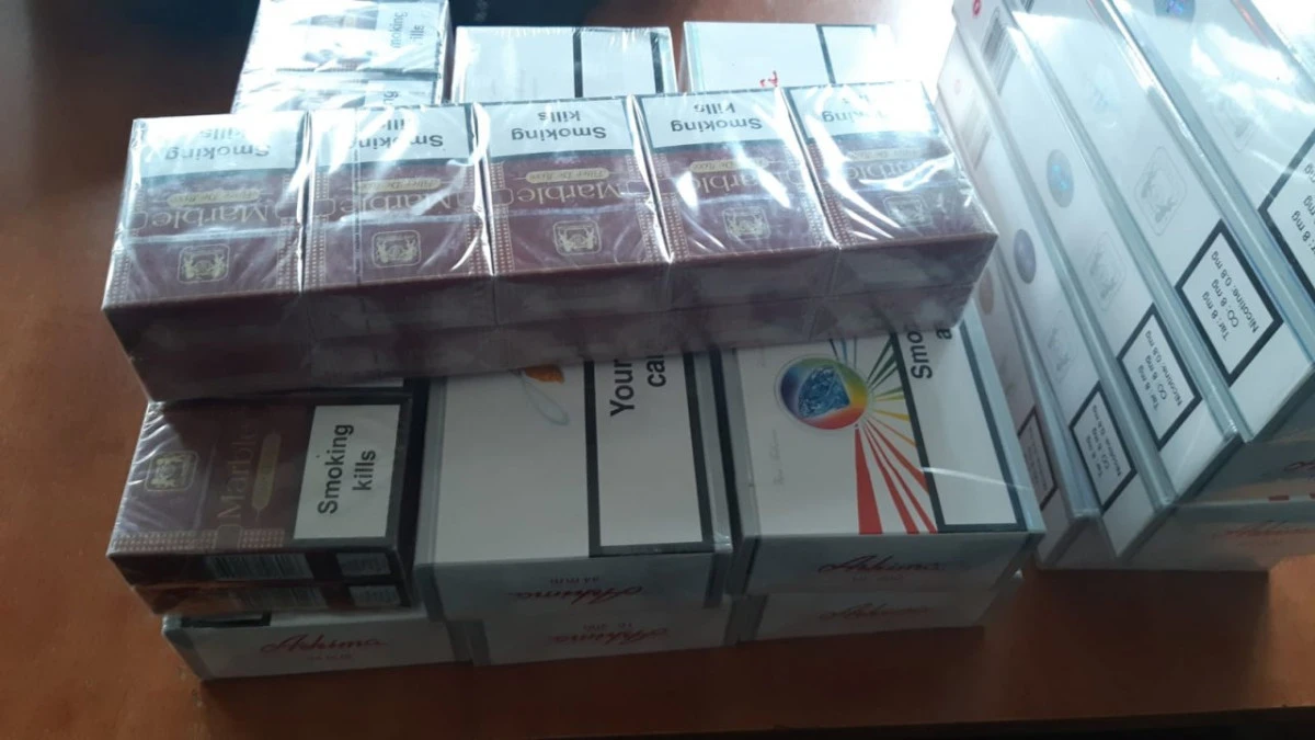 Două femei au fost prinse de jandarmi comercializând țigări netimbrate