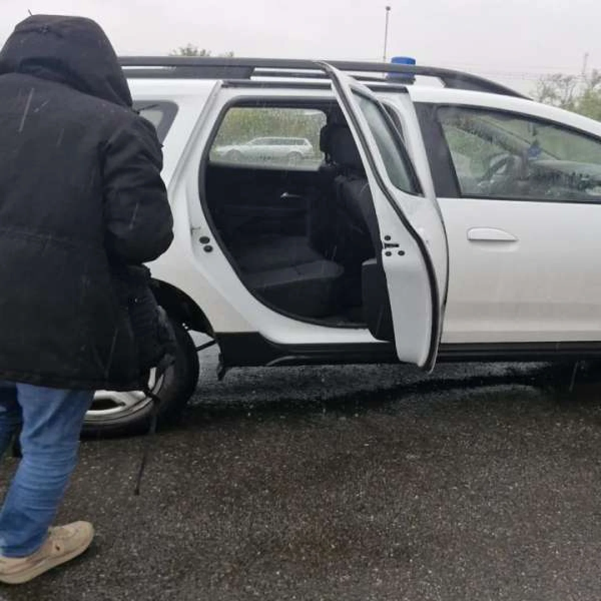 Două persoane urmărite internațional pentru tâlhărie și furt, depistate la Nădlac