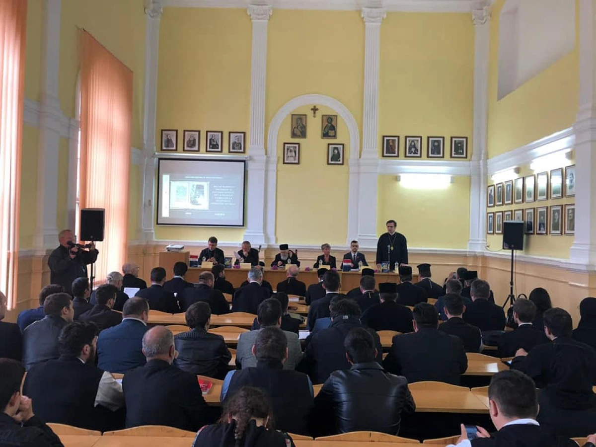Două simpozioane naționale la Facultatea de Teologie din Arad