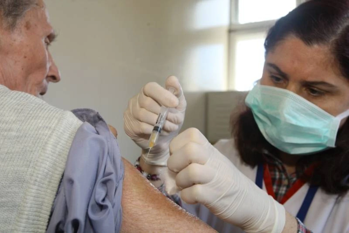 Dozele de vaccin antigripal, disponibile în curând în cabinetele medicilor