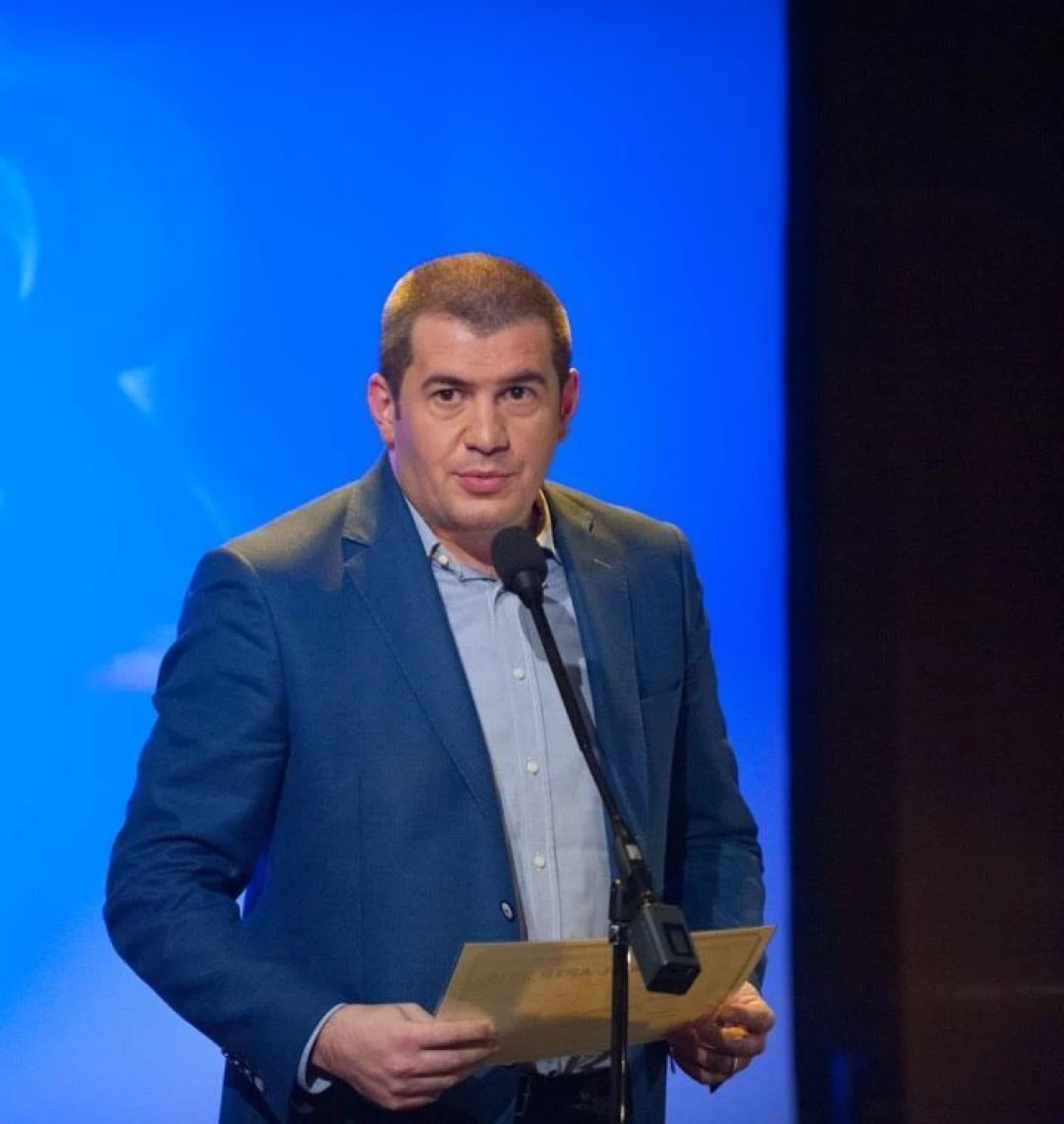 DRAGOŞ PĂTRARU PLEACĂ DE LA TVR