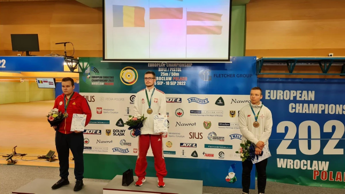 Drept la țintă: arădeanul Luca Joldea - argint european de juniori în proba de pistol liber! (FOTO)