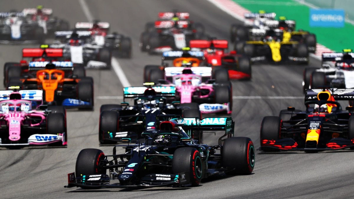 Drumul Arad-Oradea, confundat de unii șoferi cu pistă de Formula 1