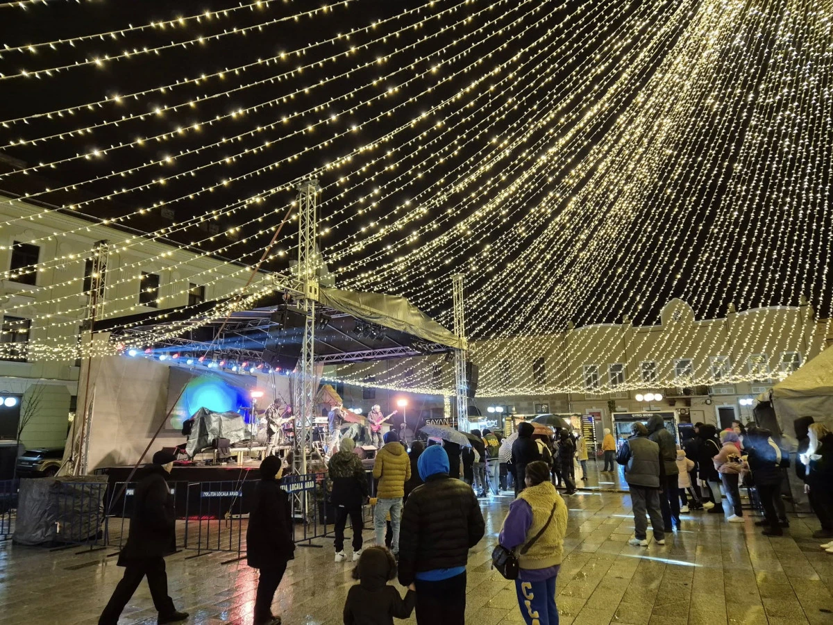 Ducu Bertzi și Constantin Neculae, Eduard Cotoară&Live Band și Dana Florian, la Târgul de Crăciun din Arad