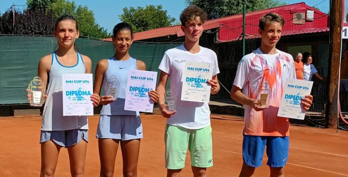Duel arădean Fereștean - Mateaș, în finala feminină de dublu de la Hai Cup
