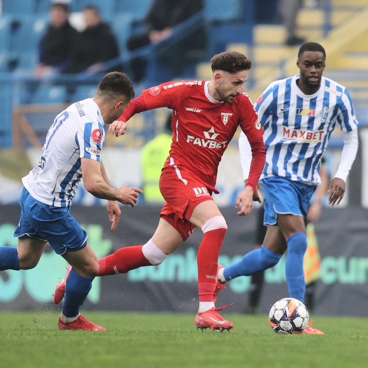 Dueluri crâncene în play-off-outul din SuperLiga, cum arată etapa a treia și clasamentele la zi