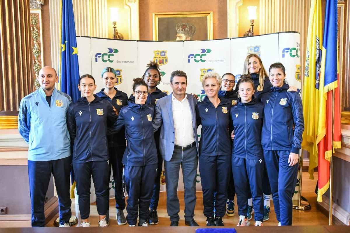 După ce era să le blocheze drumul european, Bibarț face pe MVP-ul printre baschetbaliste