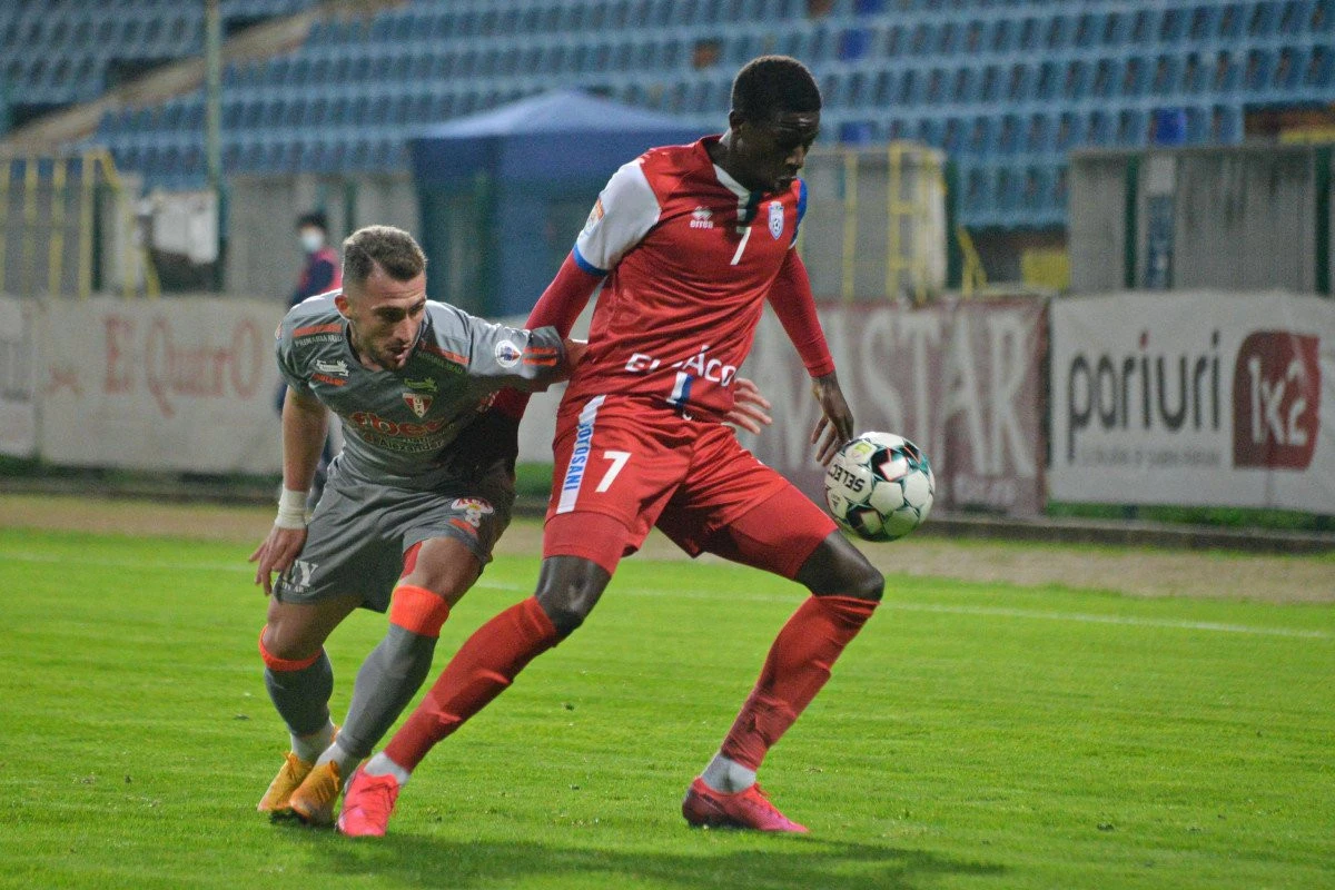 După ce înfruntă vicecampioana "en-titre", UTA deschide etapa a patra din Liga 1