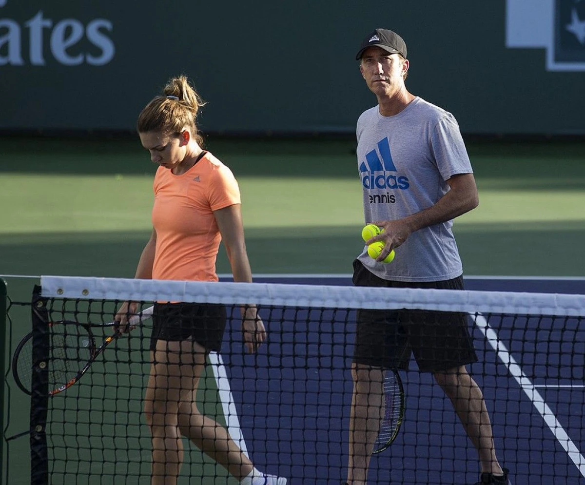 E OFICIAL: SIMONA HALEP VA FI ANTRENATA IN 2016 DE DARREN CAHILL