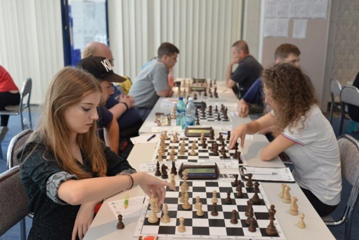 Echilibru la Arad Open, cu două etape înaintea finalului