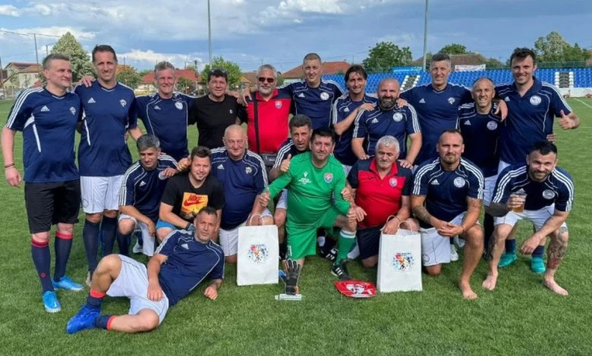 Echipa de old boys a Bihorului a câștigat turneul internațional organizat de UTA (FOTO)