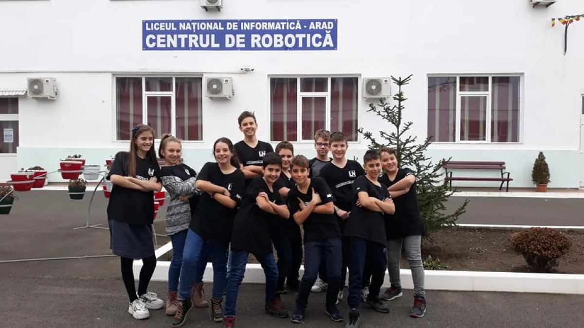 Echipa juniorilor de la Liceul Național de Informatică a câștigat trofeul „Stea în devenire” la concursul regional de robotică