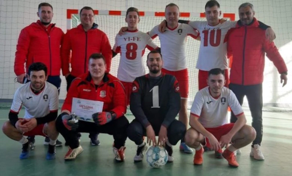 Echipele din Felnac şi Hălmagiu, finaliste judeţene la futsal