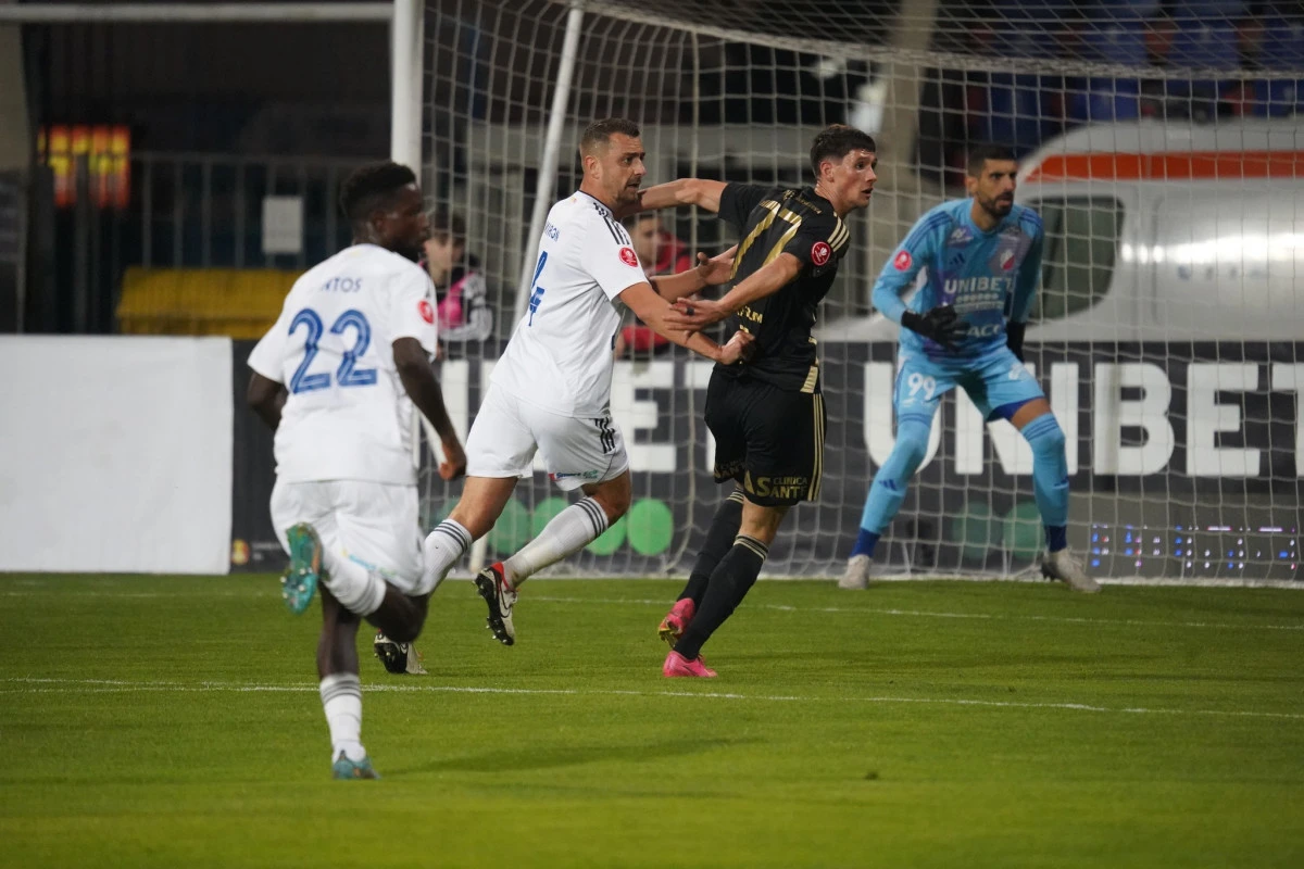 Egal în derby-ul Clujului, FC Botoșani este vicelider! Situația la zi în SuperLiga