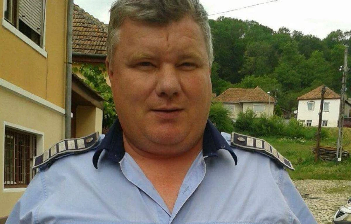 El este polițistul zilei! A salvat o familie întreagă de la înec