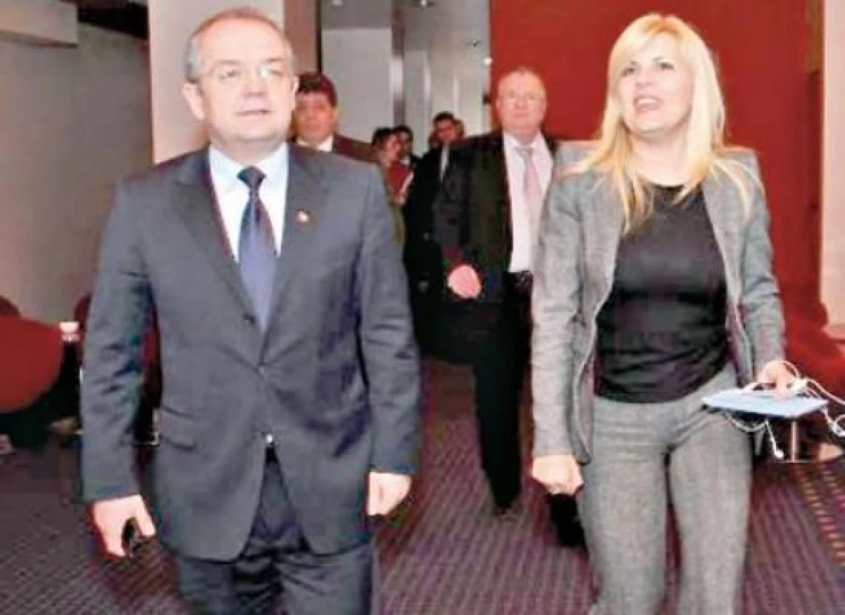 ELENA UDREA SI EMIL BOC AU PARTICIPAT LA FESTIVALUL VANATORII DE LA BATA