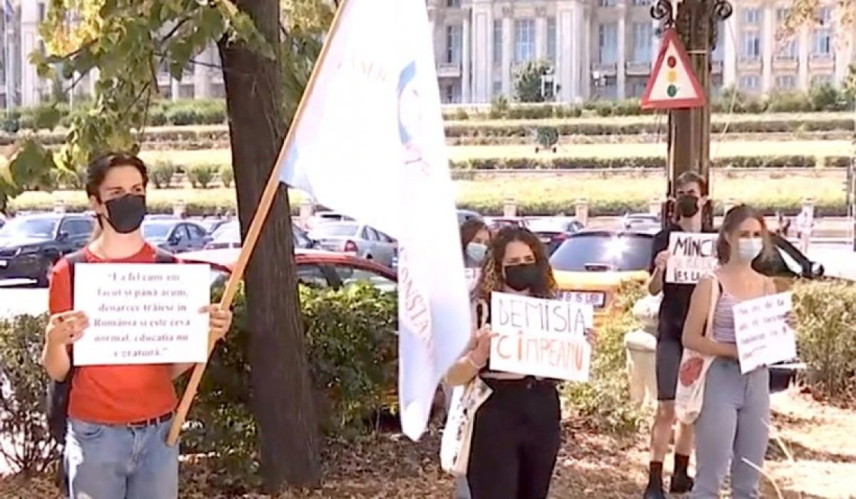 Elevii amenință cu proteste în prima zi de școală: ”Purtați roșu dacă sunteți furioși”