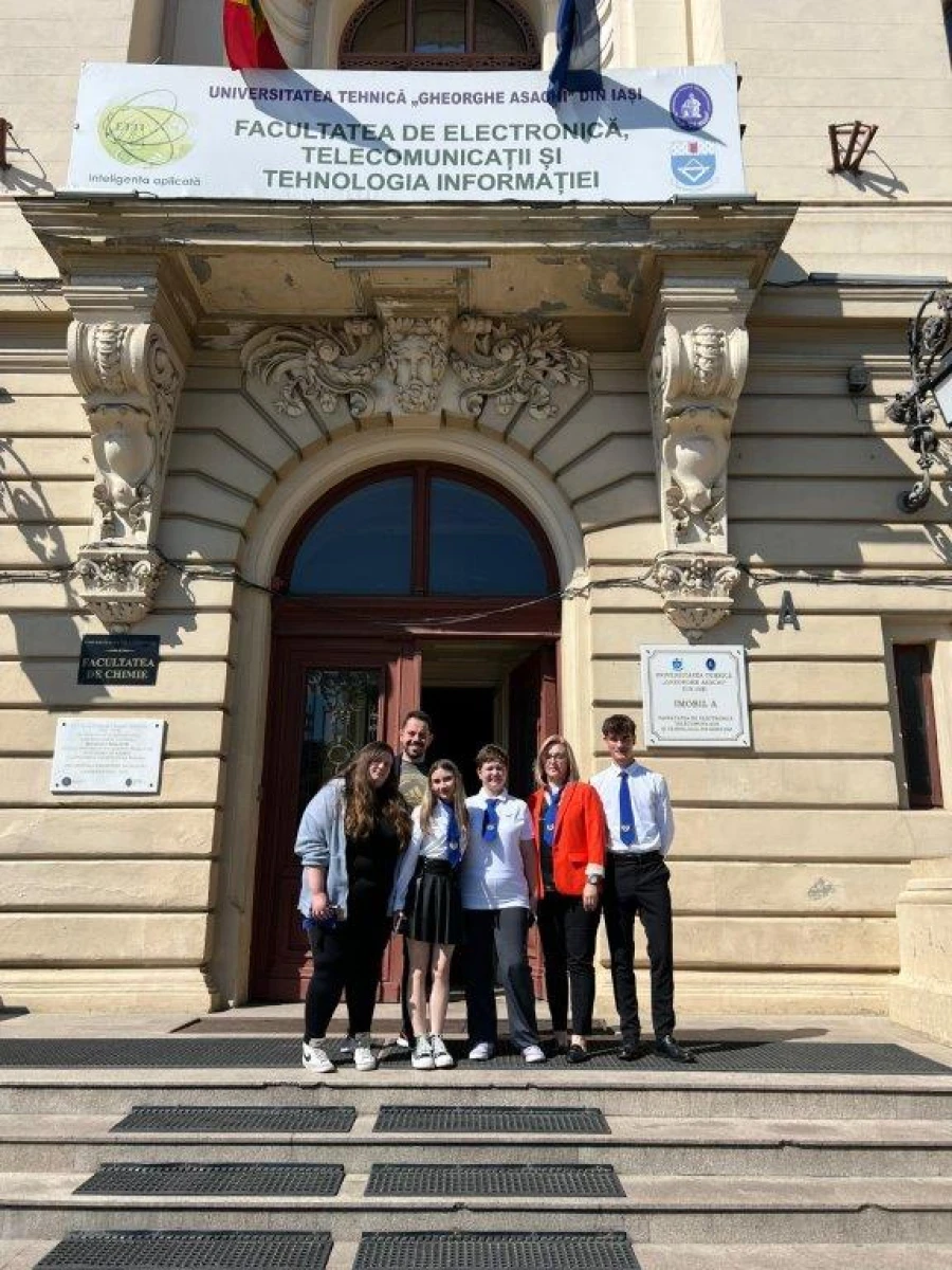Elevii din Arad au participat la etapa națională a concursului „Securitatea și sănătatea în muncă se învață în școală și se aplică toată viața”