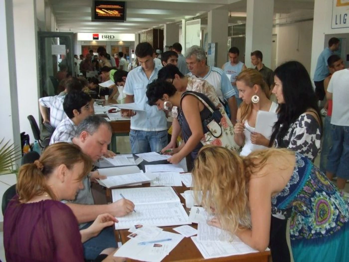ELEVII NEREPARTIZAȚI LA LICEU ÎN PRIMA ETAPĂ MAI AU MÂINE O ȘANSĂ