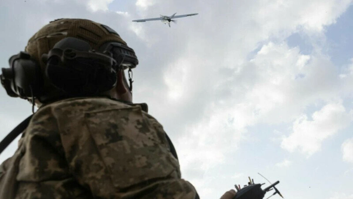Elevii ruşi cu vârste între 15 şi 17 ani vor învăţa în noul an şcolar cum să manevreze drone
