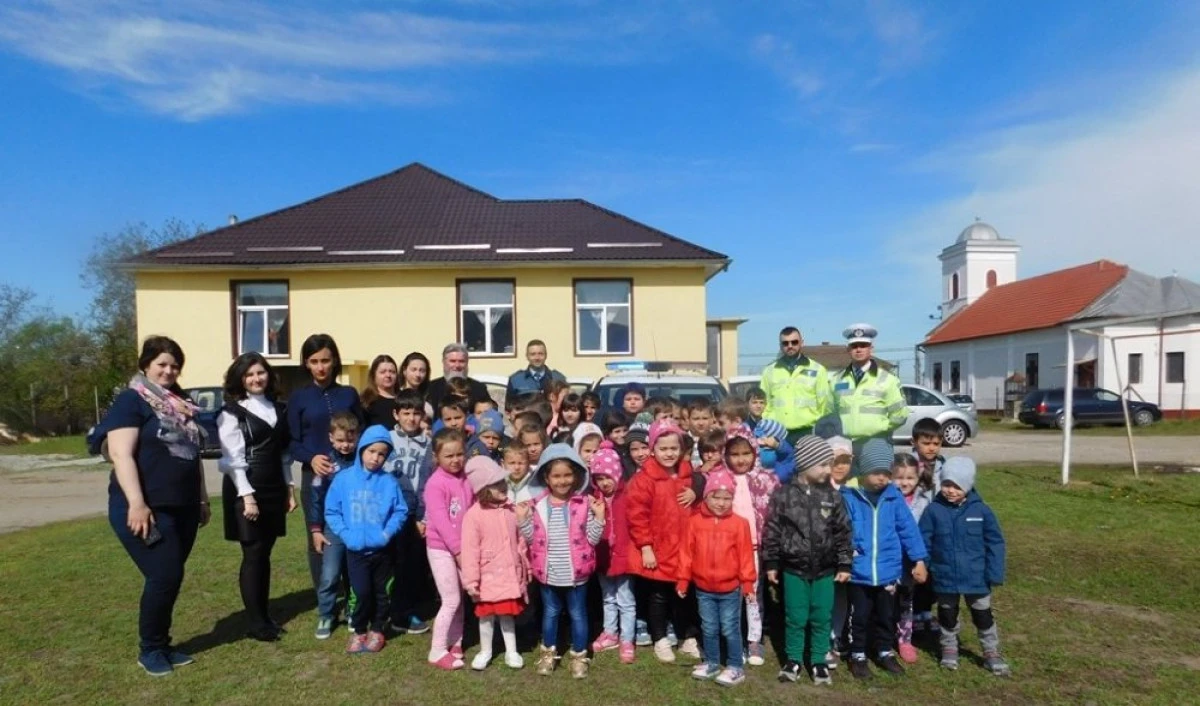 Elevii Școlii Gimnaziale „Ioan Slavici” din Șiria au învățat să spună ”Stop bullying!”