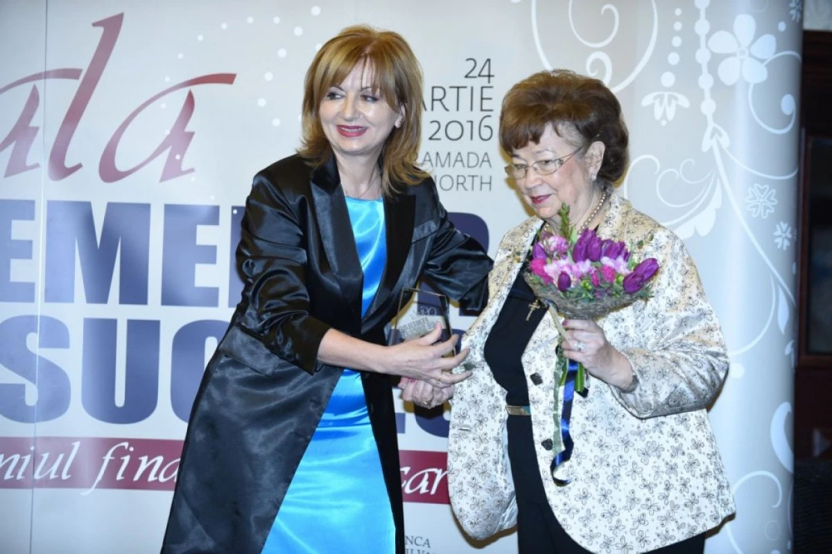 ELI LĂSLEAN, INVITATĂ LA GALA FEMEILOR DE AFACERI DIN FINANȚE – BĂNCI
