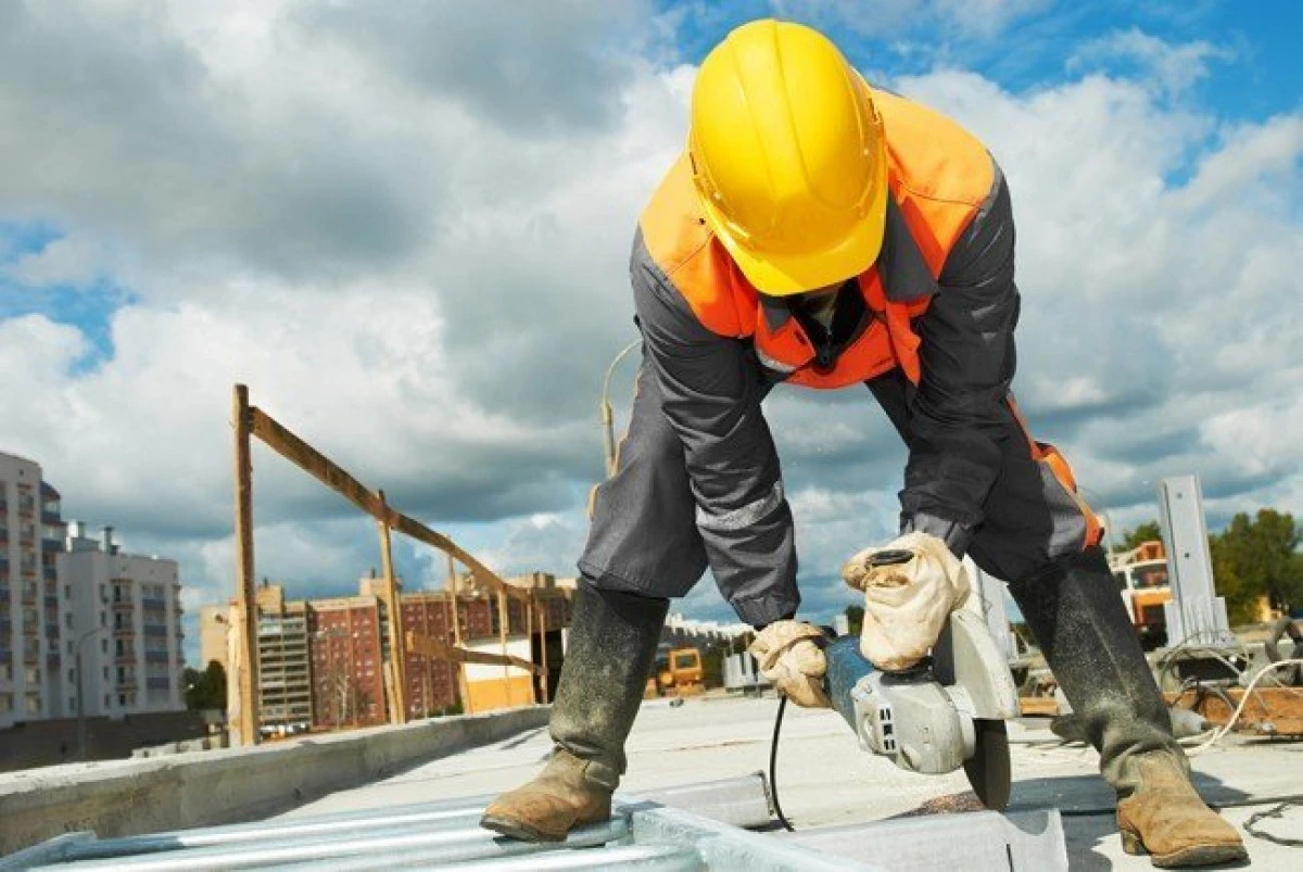 Eliminarea faciltăților fiscale ar putea prăbuși piața de construcții
