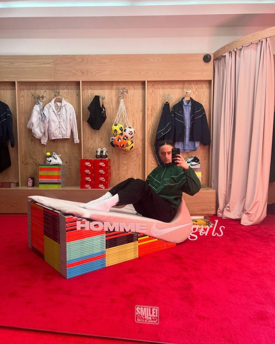 Ella Emhoff, fata vitregă a Kamalei Harris care este pasionată de modă