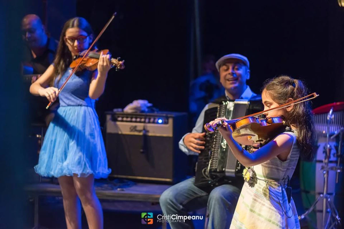Emy Drăgoi și fiicele sale vor cânta la Târgul de Primăvară din Arad
