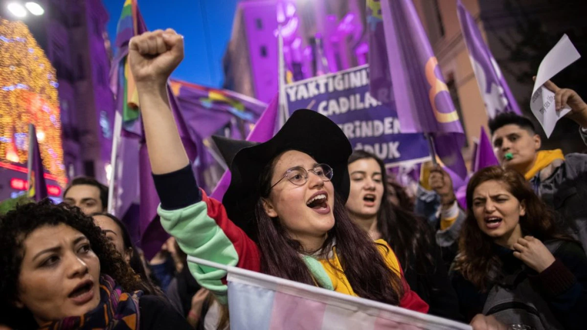 Erdoğan: Marșul de Ziua Femeii este o lipsă de respect la adresa islamului