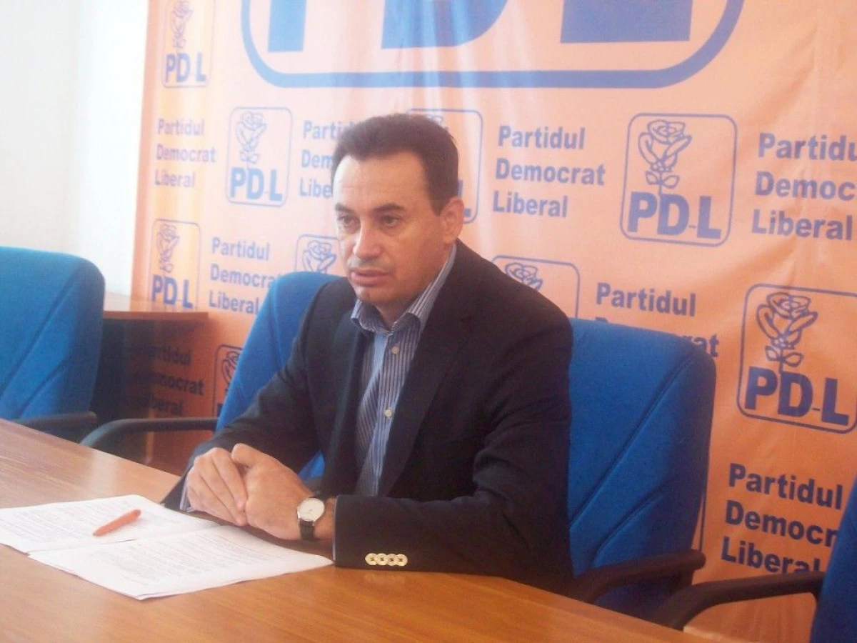 EŞEC USTURĂTOR PENTRU FALCĂ. NICI FOŞTII PEDELIŞTI NU L-AU VRUT CO-PREŞEDINTE PNL