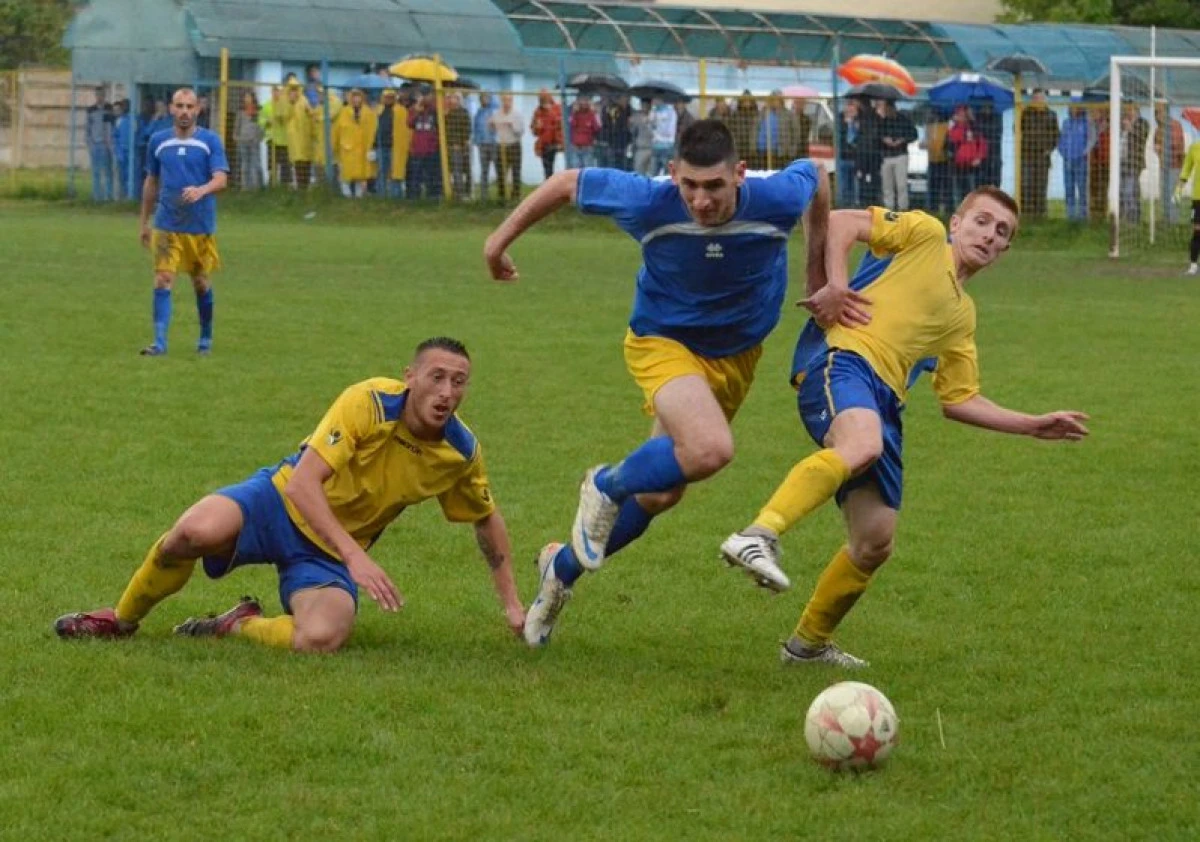 Etapă intermediară în Liga a IV-a. Continuă duelul Lipova - Criş