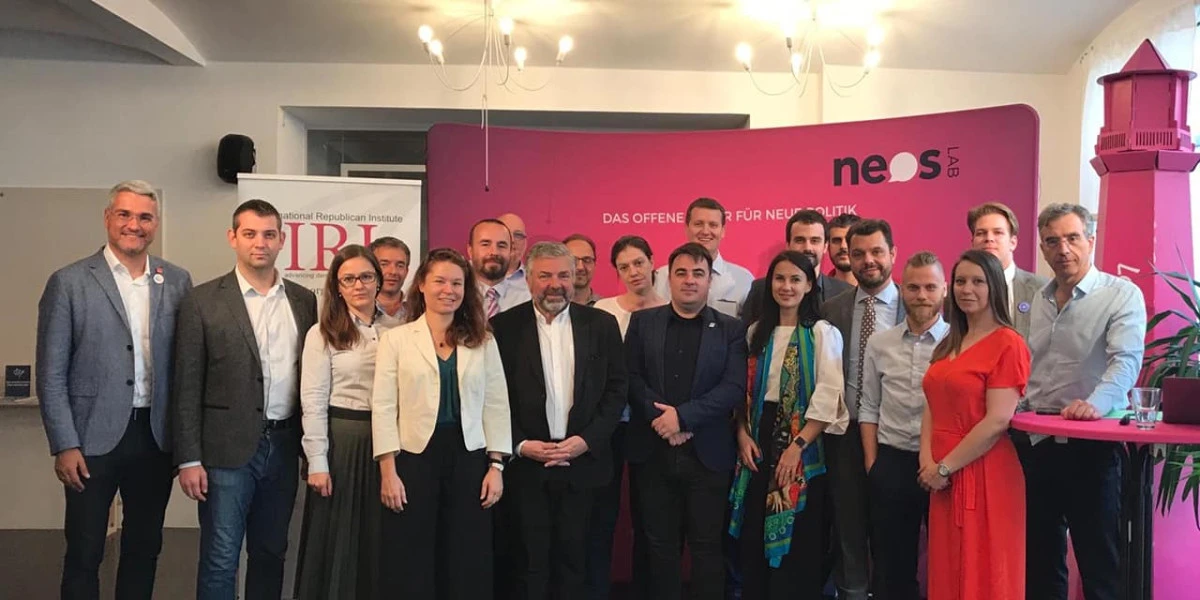 Europarlamentarul Vlad Botoș a participat la Summitul partidelor noi proeuropene