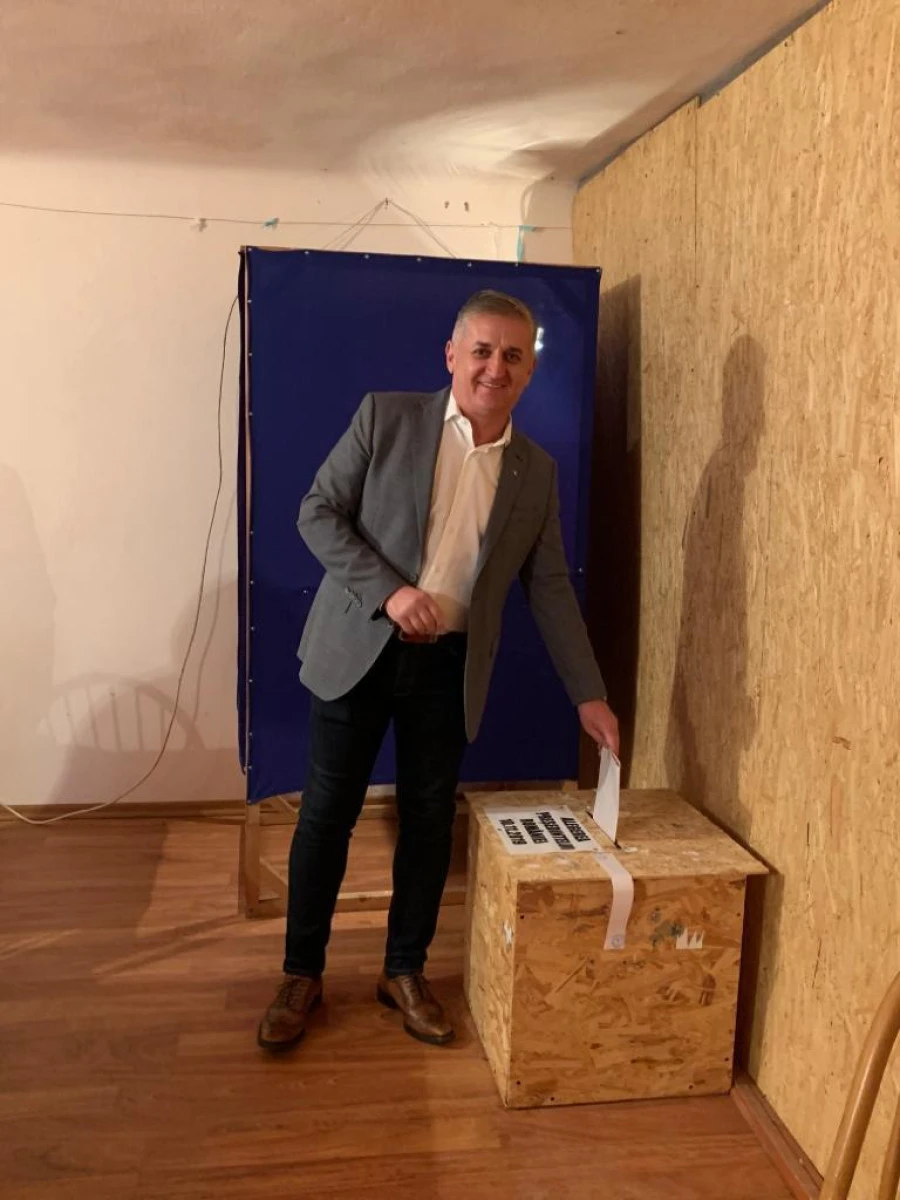 Eusebiu Pistru a votat la alegerile prezidențiale în satul Leasa