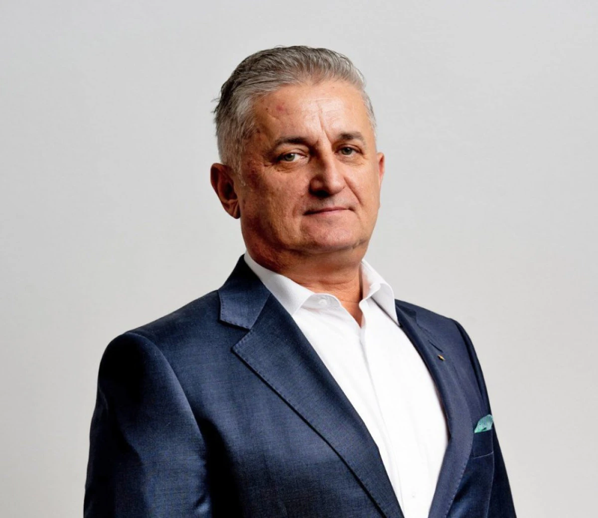Eusebiu Pistru: Sute de mii de angajați rămân pe drumuri, la nivel național, iar la Arad situația este tragică